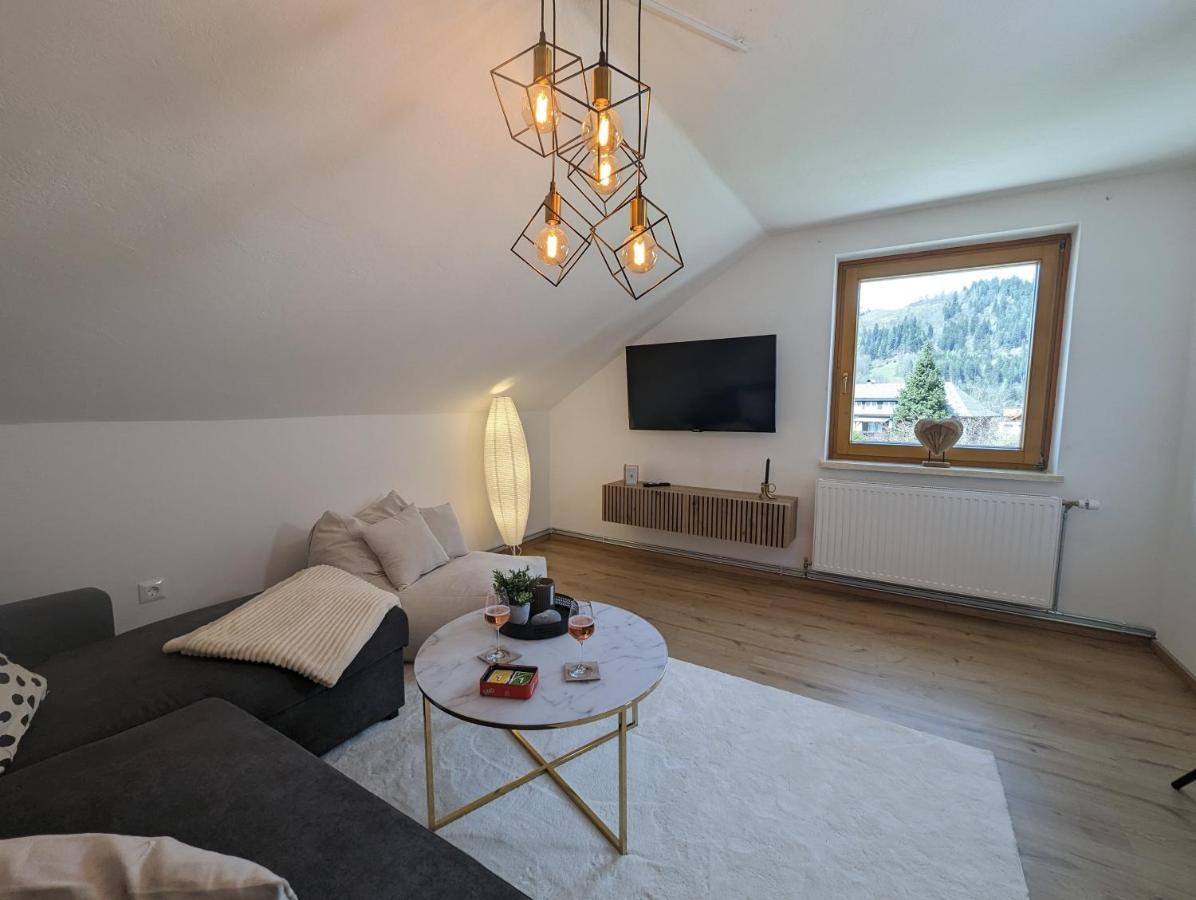 דובריאך Angerpartments-Sonnige Grosse Wohnung Mit Balkon Und Kostenlosen Parkplatz מראה חיצוני תמונה